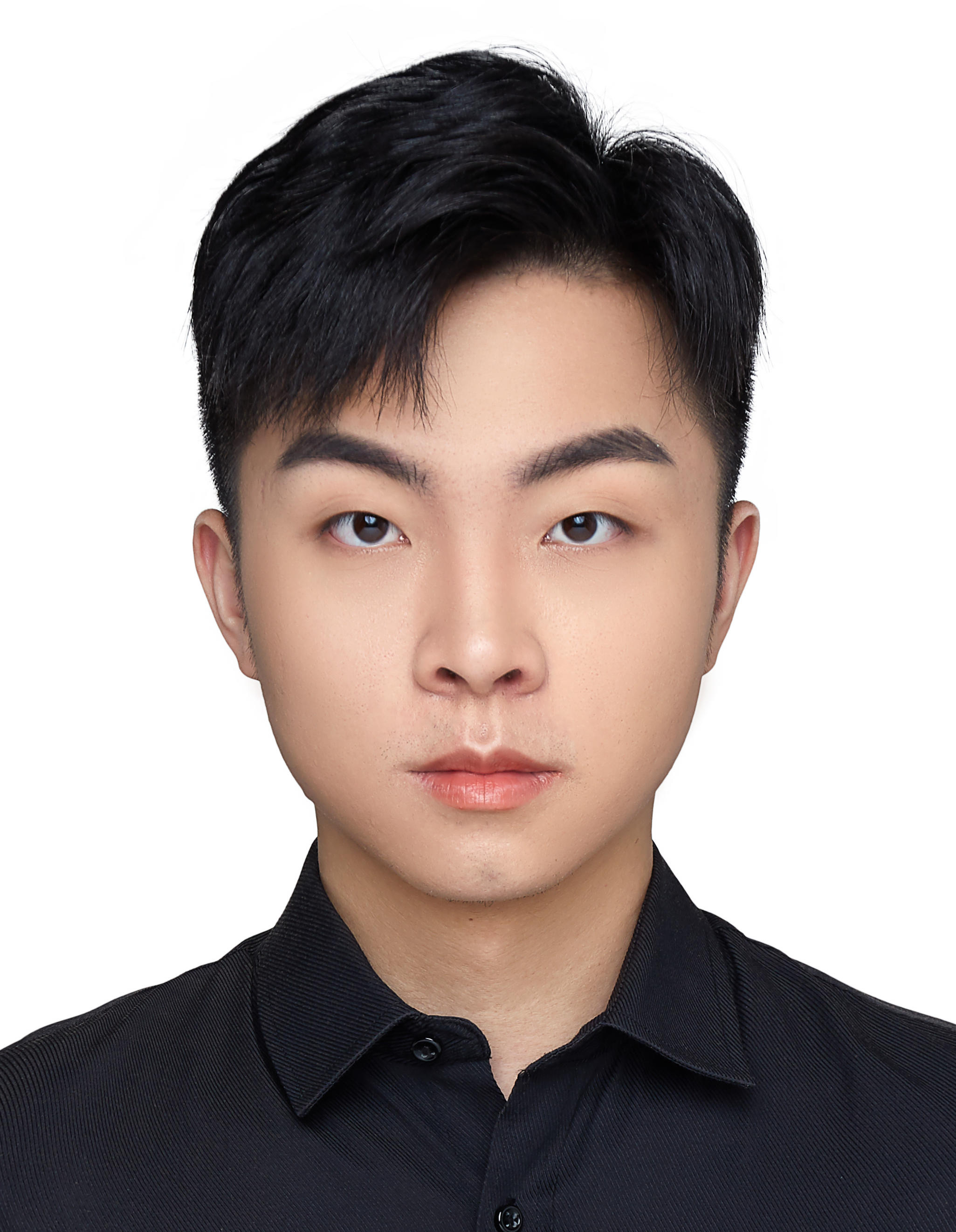 王育森的证件照